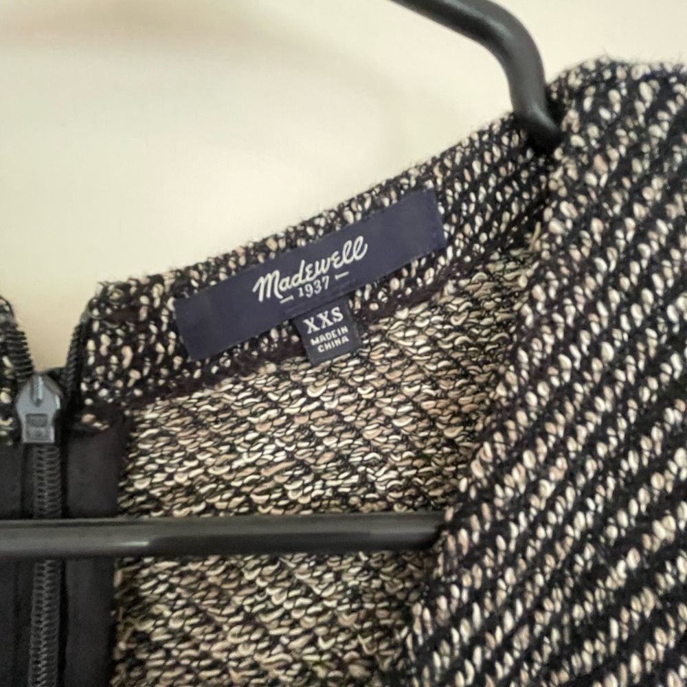 Madewell xxs sleeveless textured gray & white dress — w/ pockets!